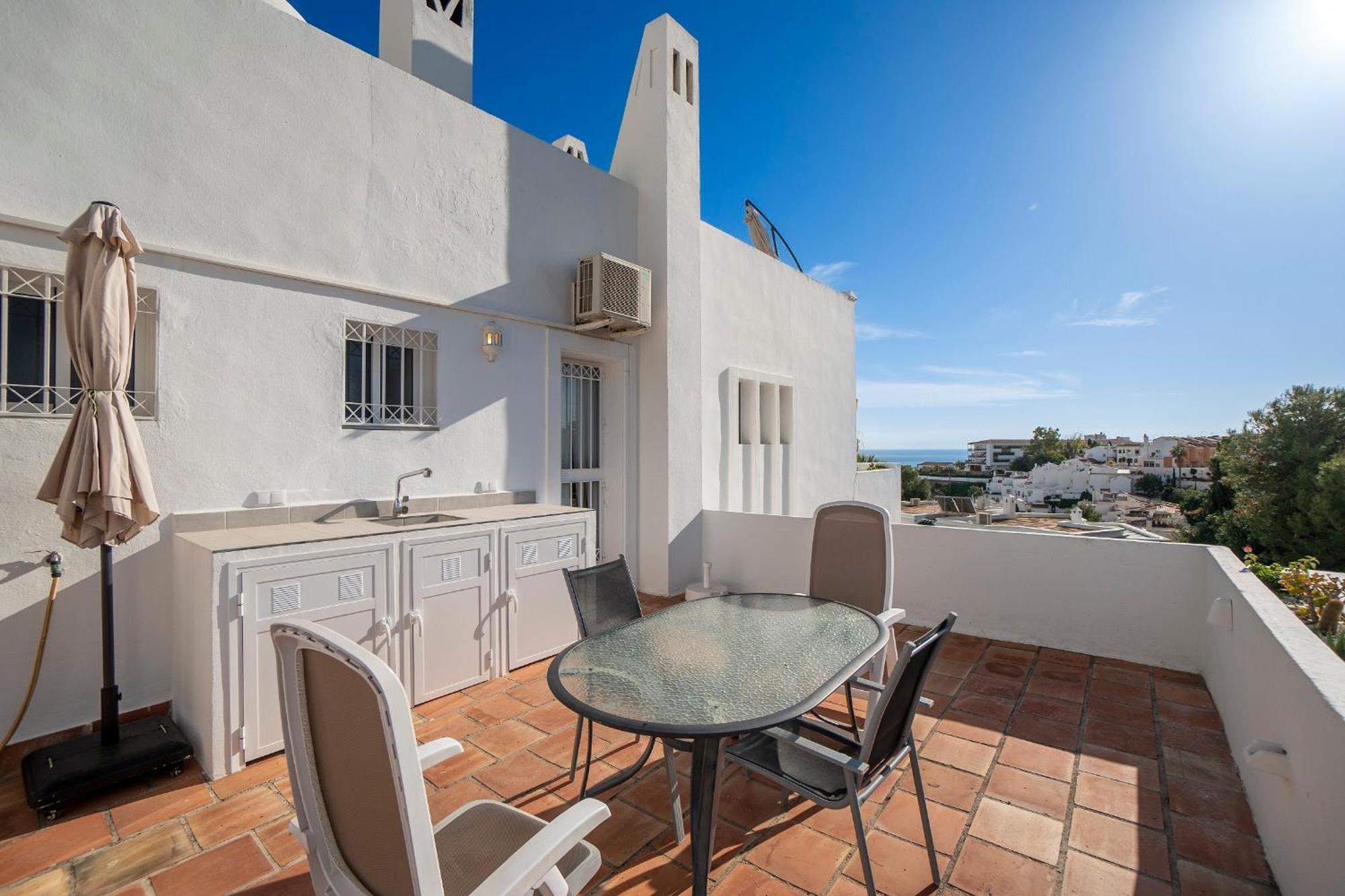 Апартаменты Residensol 13 Menyber Нерха Экстерьер фото